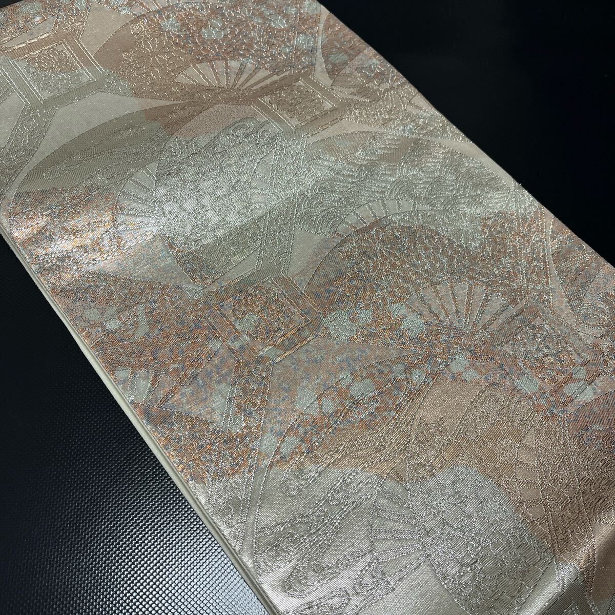 袋帯☆引箔 扇子柄 銀糸 刺繍 正絹 礼装 フォーマル リメイク キラキラ 高級 逸品_画像5