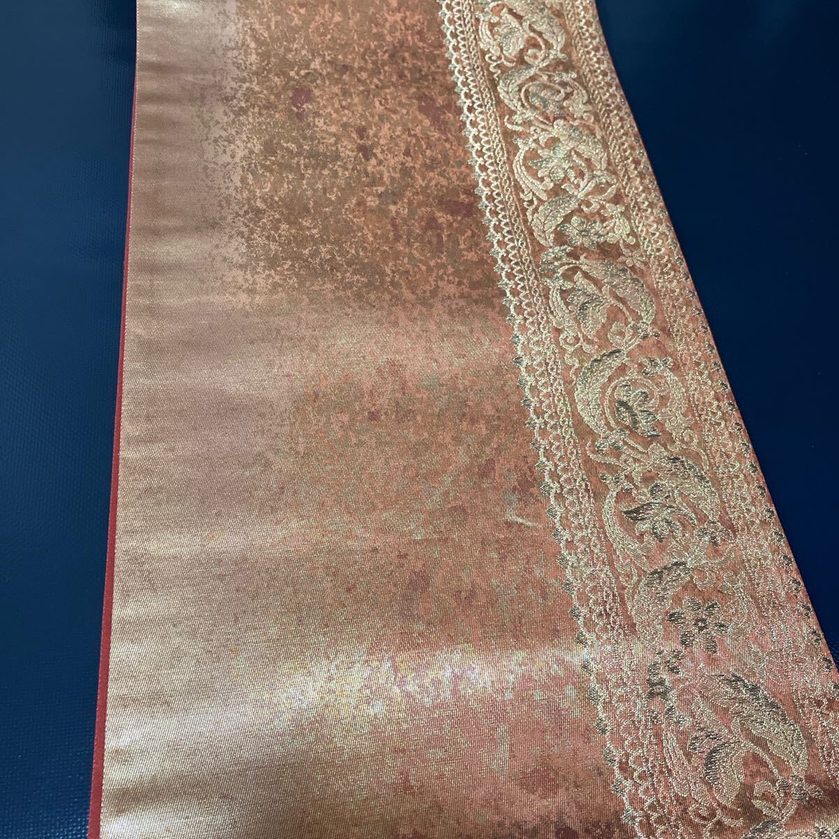 袋帯☆引箔 花柄刺繍 正絹 金糸 古典柄 高級 逸品 高品質 現代帯 礼装 フォーマル エレガント_画像4