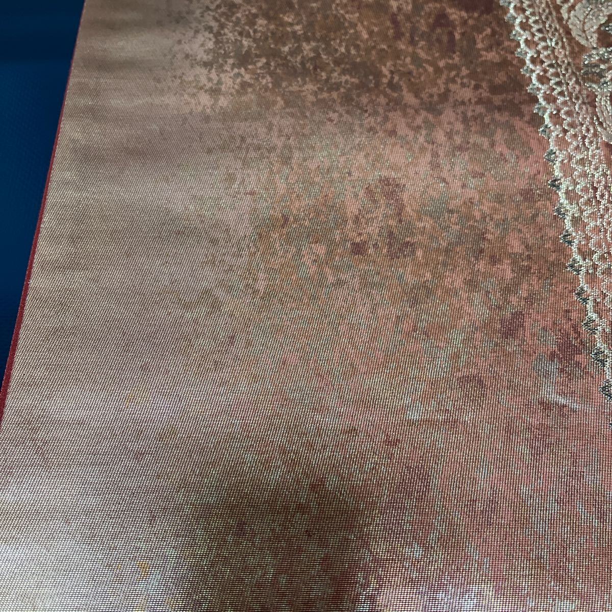 袋帯☆引箔 花柄刺繍 正絹 金糸 古典柄 高級 逸品 高品質 現代帯 礼装 フォーマル エレガント_画像7