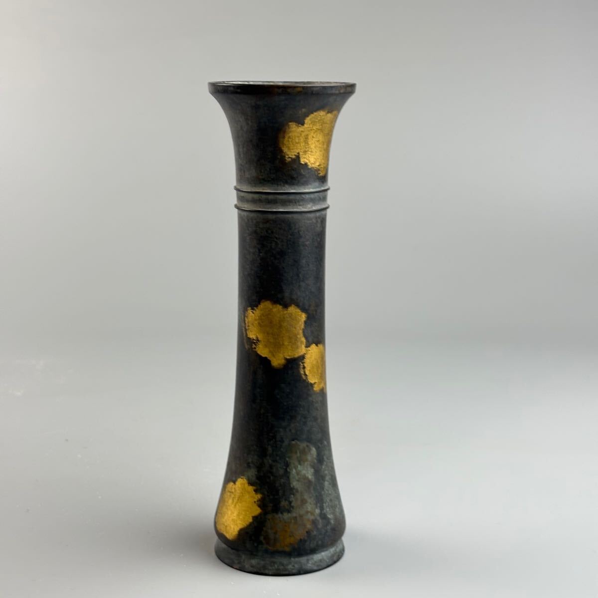 四代・秦蔵六 作『青銅鶴首花入』 ｜骨董品買取 緑和堂