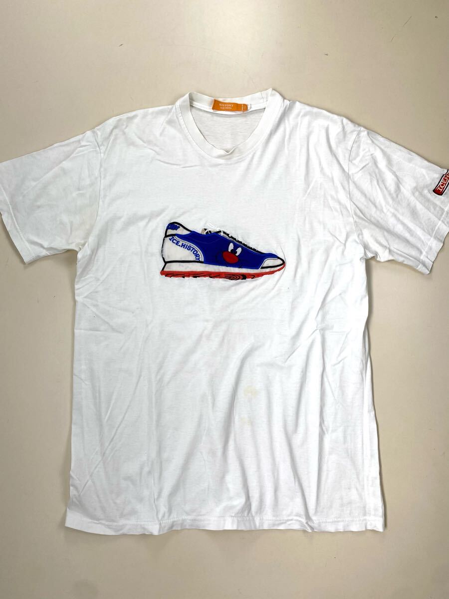 ★ HISTORY ICEBERG スニーカーデザイン Tシャツ 白 Lサイズくらい ◆ 半袖 カットソー アイスバーグ ◆W15 SLん9P-41