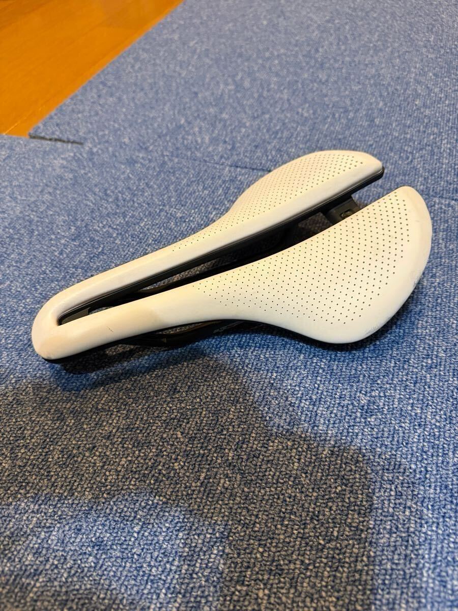美品】サイズ155mm ボントレガー Bontrager AEOLUS PRO サドル 美品】サイズ155mm ボントレガー Bontrager AEOLUS PRO サドル