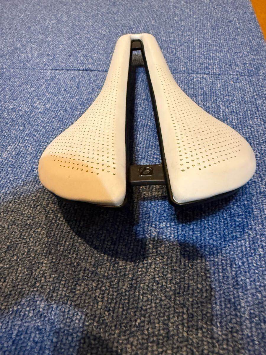 美品】サイズ155mm ボントレガー Bontrager AEOLUS PRO サドル 美品】サイズ155mm ボントレガー Bontrager AEOLUS PRO サドル
