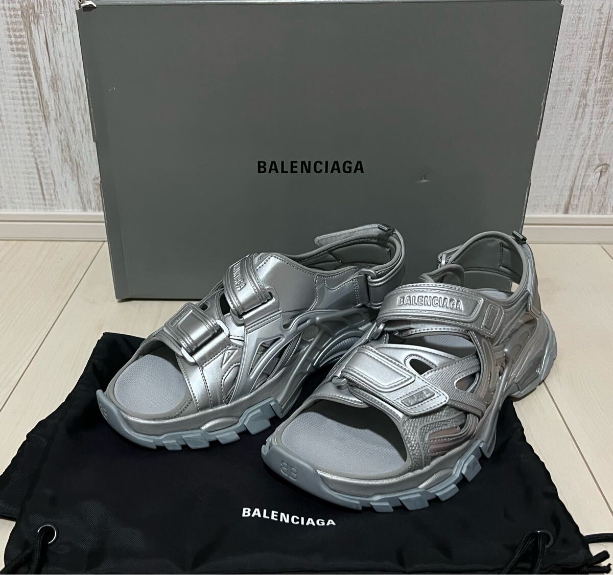 BALENCIAGA トラック サンダル JP28.5 Yahoo!オークション - 新品 BALENCIAGA トラックサンダル 43