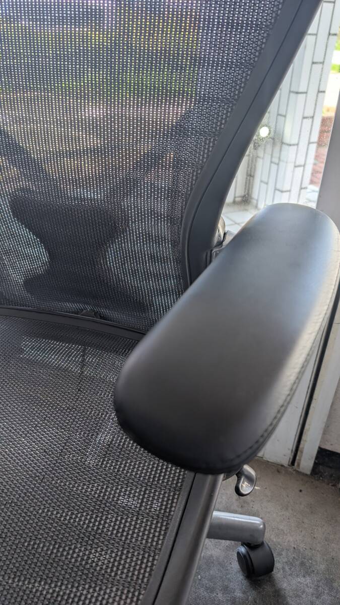 Herman Miller ハーマンミラー アーロンチェア　ポスチャーフィット　フル裝備　Bサイズ　ポリッシュアルミ　タキシード