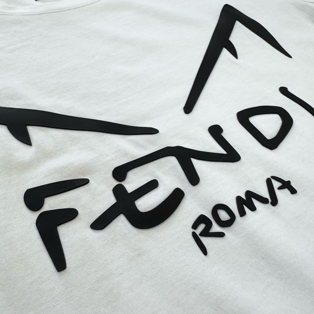 8『極美品?現(xiàn)行タグ』 FENDI フェンディ メンズ 半袖　Tシャツ モンスター バグズアイ 立體ロゴ ラバーロゴ ホワイト 白 xsサイズ