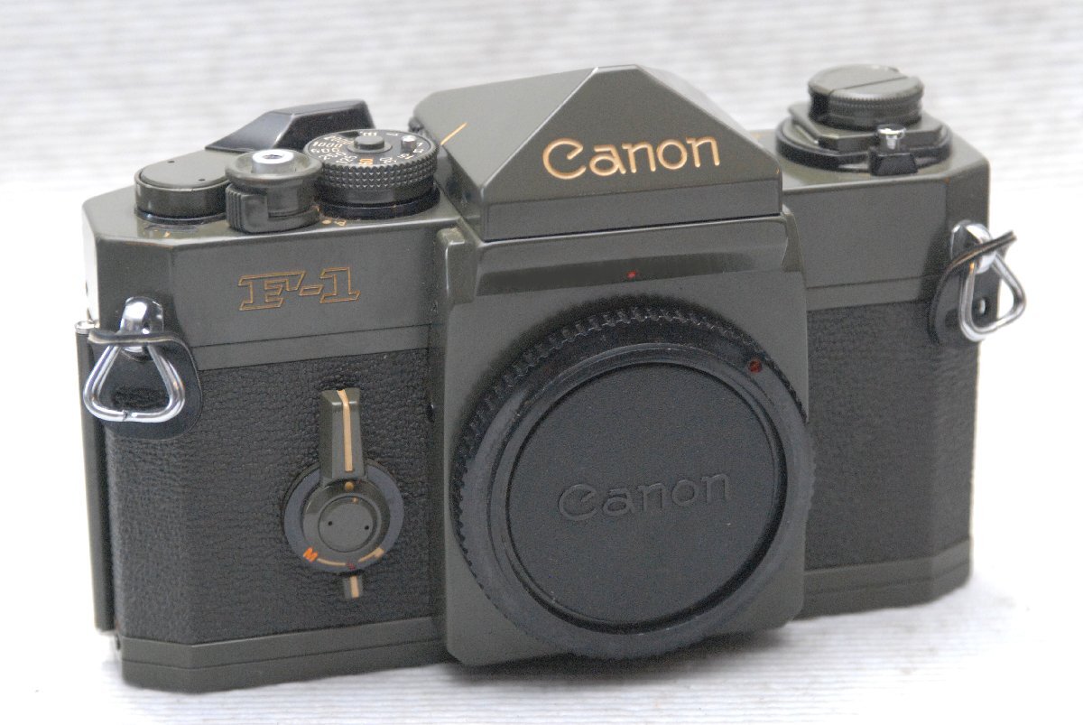 （激レア品）Canon キャノン 最高峰 高級(jí)一眼レフカメラ F-1 ボディ (オリーブ色型) 超希少?良好品（腐食なし）