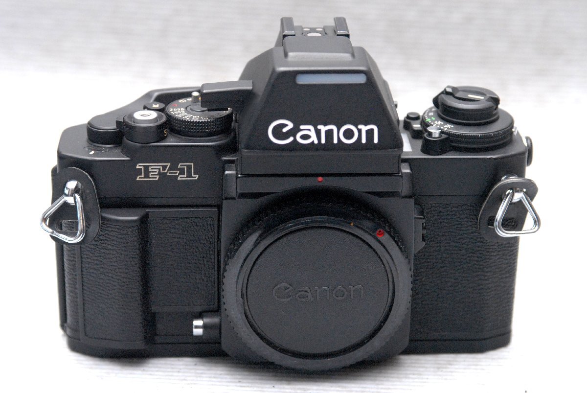 （新品に近い）Canon キャノン 最高峰 一眼レフカメラ NEW F-1 ボディ +（AEファインダー付） 希少?優(yōu)良品（腐食なし）