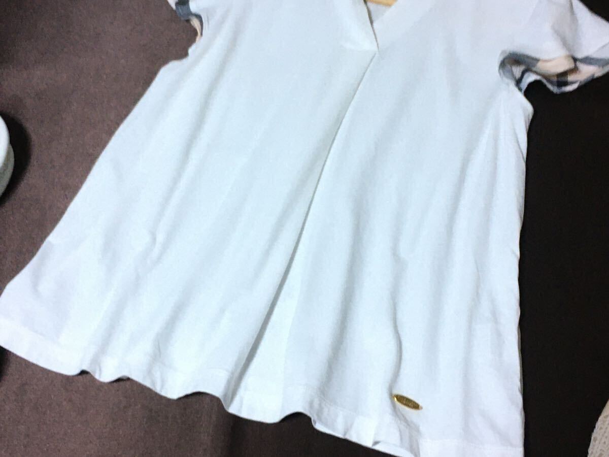 美品 ブルーレーベルクレストブリッジ ちらっと見えるチェックのお袖が可愛いカットソー 38 送料230円?