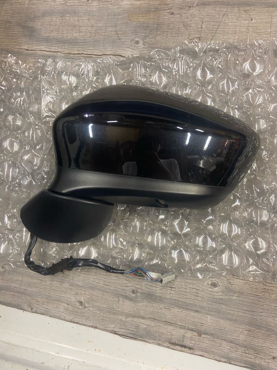 マツダ　CX-5 サイドミラー 左 中古品　不良品　部品取り　 ドアミラー　修理　補修　KEEF 黒