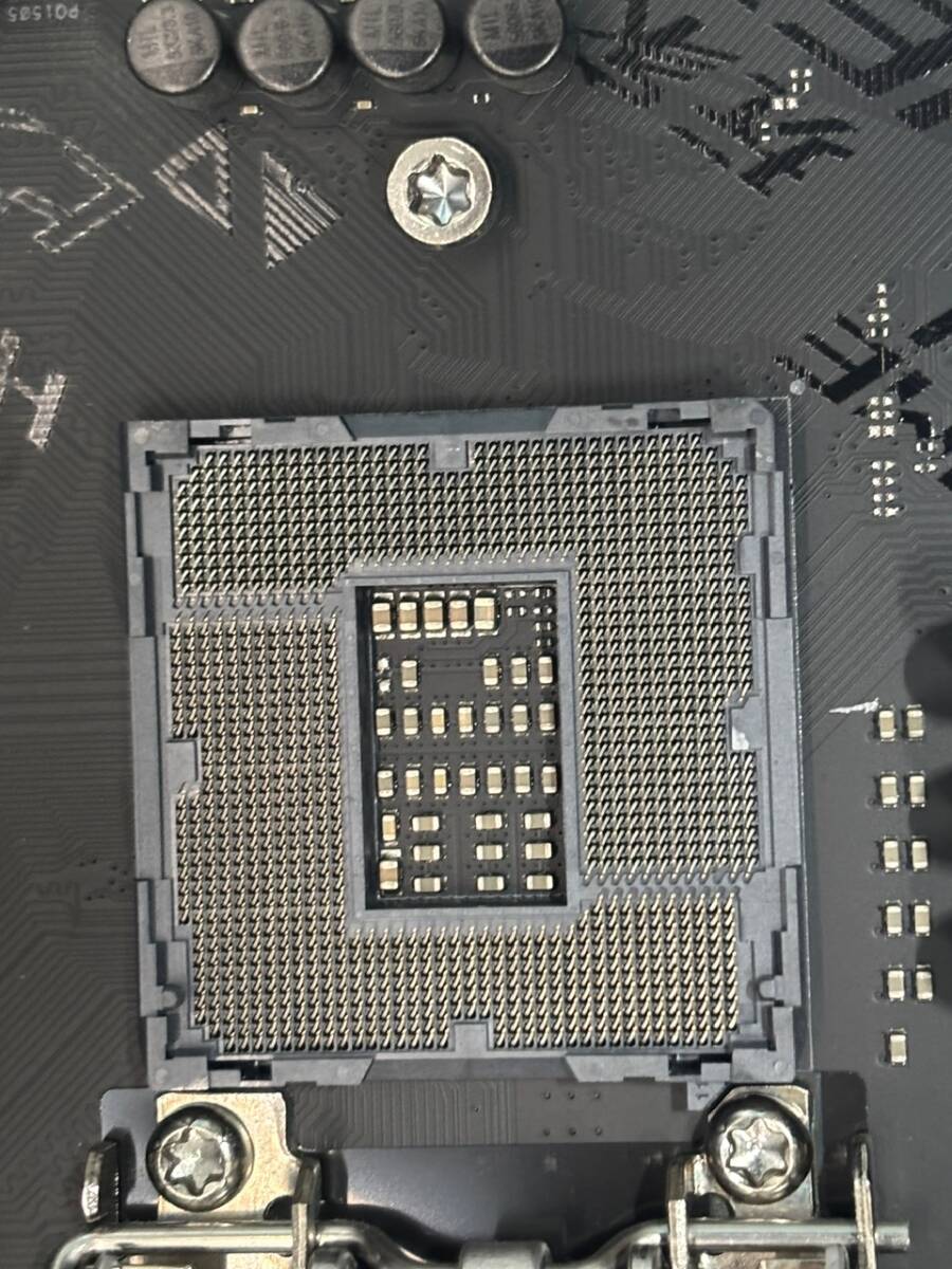 5074 ● ROG STRIX Z390-F GAMING