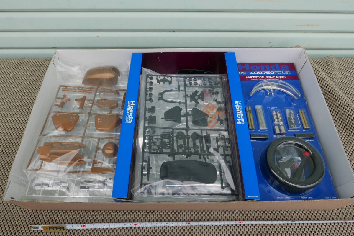 【新品未開封】Item No:160011/6 オートバイシリーズ No.1 1/6 Honda ドリーム CB750 FOUR 1/6 SCALE Honda CB750 FOUR