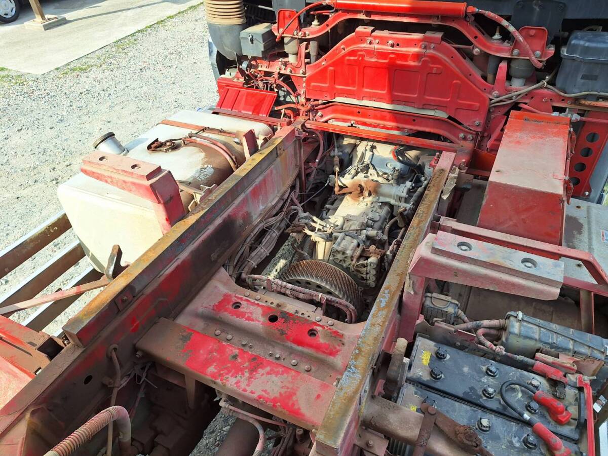 ニッサン　ディーゼル　クオン　ダンプ　エンジンリビルト　載せ替え后53866キロ　メッキ多數(shù)　