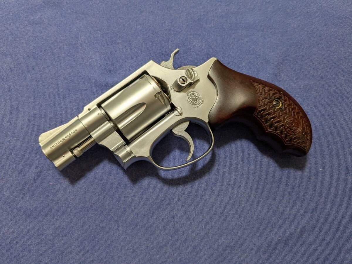 高級感 送料無料 絶版 コクサイ S&W M60 2インチ 木製グリップ付き 未 トイガン