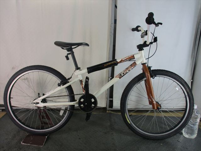 E274★23800円★　ミニベロ中古自転車(chē) ＧＴ【24インチ 　白　シングル】 入札お待ちしております(*^▽^*)