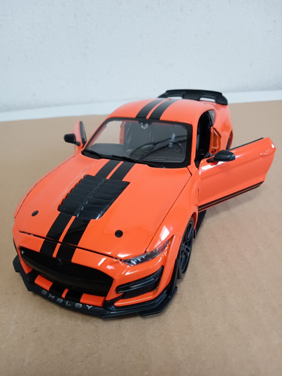 マスタング　シェルビー　GT500　Mustang　Shelby　ムスタング　フォード　2020　マイスト　1/24　FORD　Maisto　ミニカー