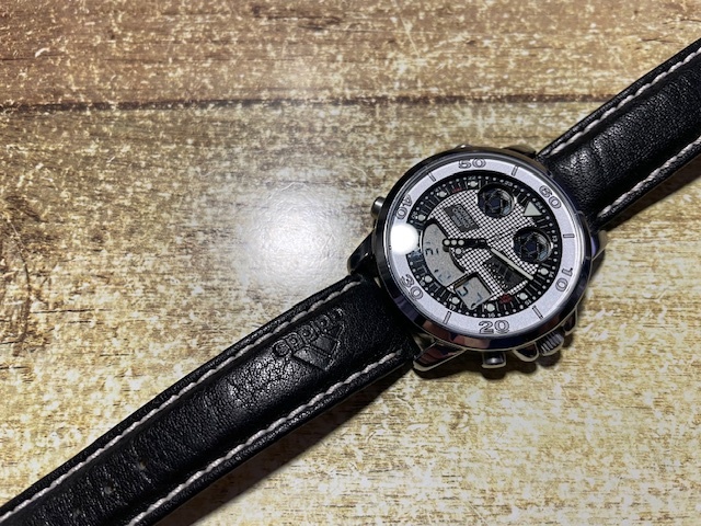 外観美品 レア 希少 adidas アディダス FOOTBALL CHRONO 100M アナデジ 多機(jī)能 ブラック他 純正革ベルト クオーツ メンズ 腕時(shí)計(jì)