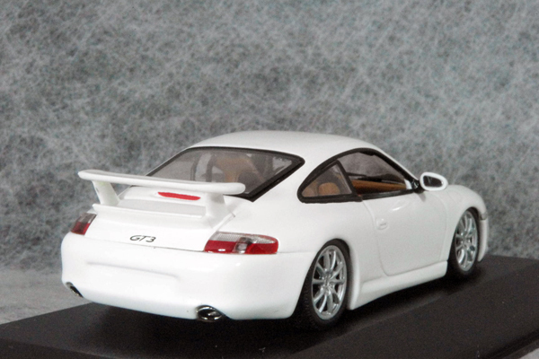 ● 1/43 ポルシェ 〓 911 ( 996 ) GT3 / 2003 ホワイト 〓 PORSCHE MINICHAMPS