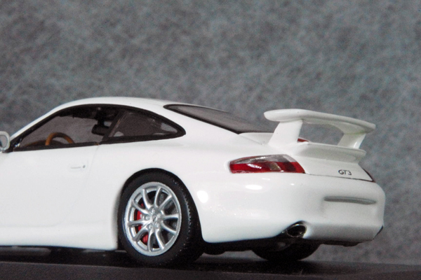● 1/43 ポルシェ 〓 911 ( 996 ) GT3 / 2003 ホワイト 〓 PORSCHE MINICHAMPS