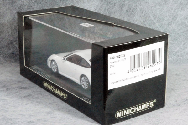 ● 1/43 ポルシェ 〓 911 ( 996 ) GT3 / 2003 ホワイト 〓 PORSCHE MINICHAMPS
