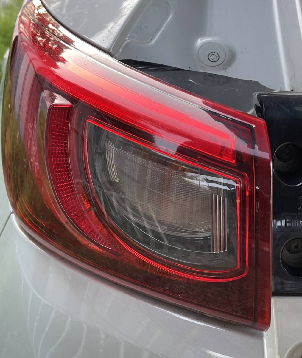 マツダ CX-3 XD LDA-DK5FW 左テールライト 左テールランプ STANLEY W2730
