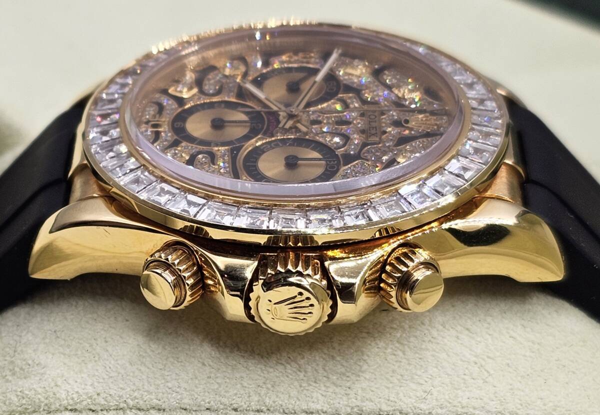 激安ROLEX?參考定価2695萬(wàn)?DAYTONA?116588TBR「アイ?オブ?ザ?タイガー」仕様(デイトナ本體16518YG無(wú)垢?本物)メンズ腕時(shí)計(jì)?新品同様