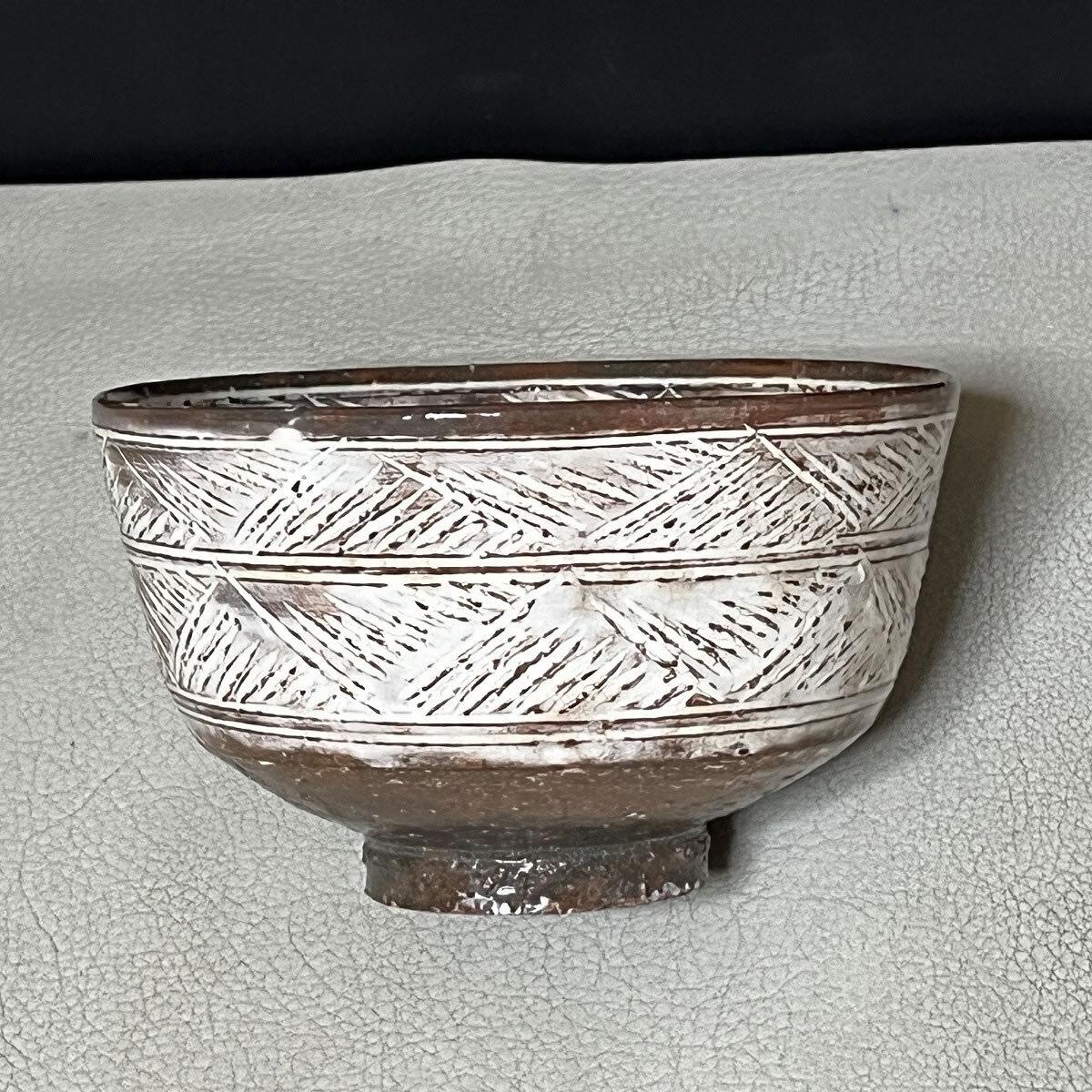 華中亭道八 三島茶碗 共箱 三嶋茶碗 抹茶碗 茶道具 【k3399】 華中亭道八 三島茶碗 共箱 三嶋茶碗 抹茶碗 茶道具 【k3399