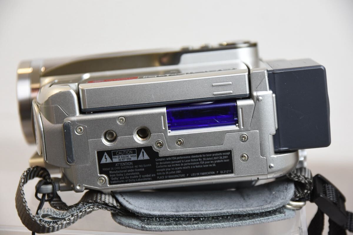  цифровая видео камера HITACHI Hitachi DZ-HS403 250426W6