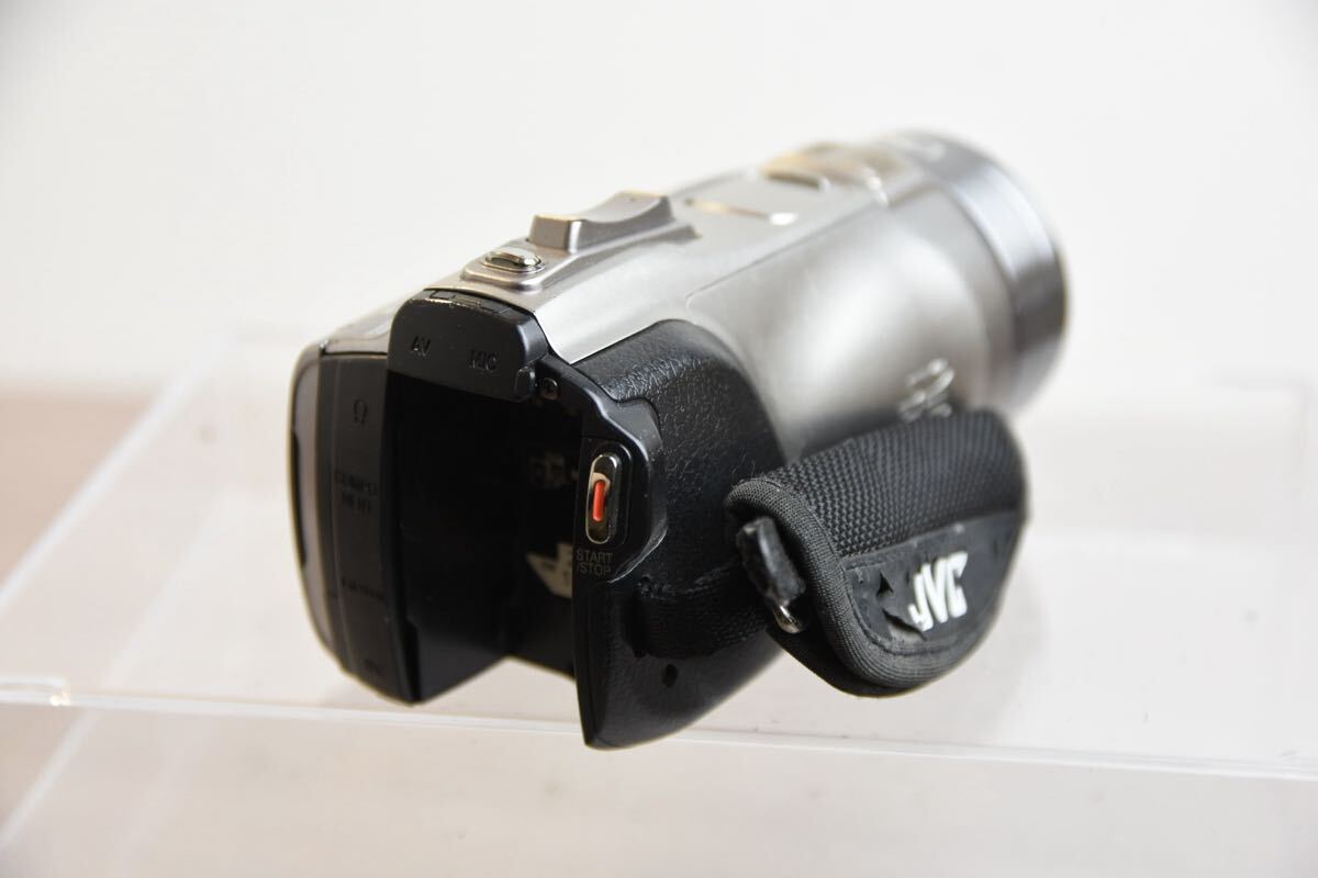  цифровая видео камера JVC EVERIO GZ-HM400-S 250323W33