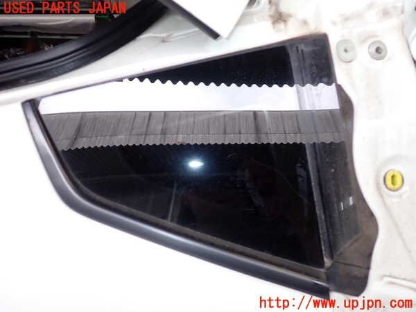 5UPJ-19771380]フェアレディZ(Z34)右クォーターガラス 中古(43R-005165)