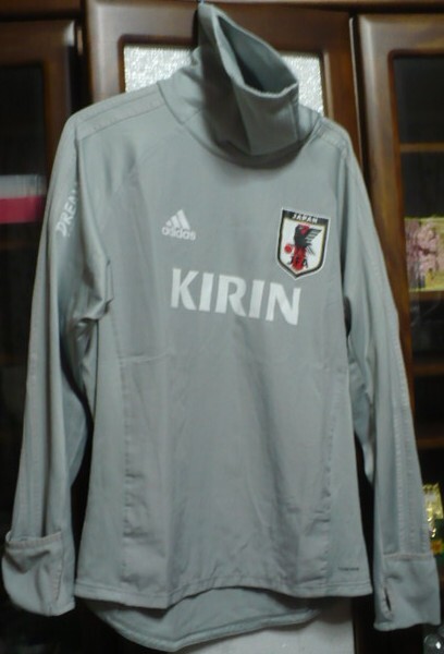 adidas【アディダスジャパン(株)】製日本代表2017?ー2018CONDIVO18DREAMプリント入りウォームトップ1(上のみ)L ストーン 支給品?_画像1