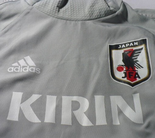 adidas【アディダスジャパン(株)】製日本代表2017?ー2018CONDIVO18DREAMプリント入りウォームトップ1(上のみ)L ストーン 支給品?_画像4