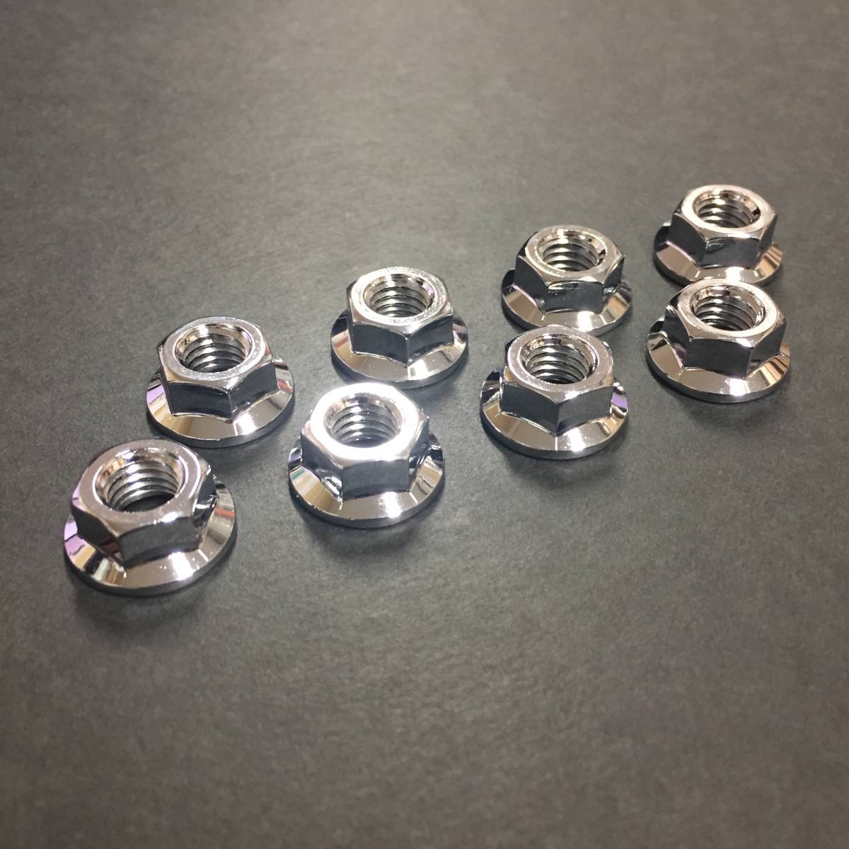 　送料無料 MADE IN JAPAN Z400FX Z400GP GPZ400F マフラー メッキ フランジ ナット M6 ピッチ1.0 8個セット 新品 スタッドボルト_画像1