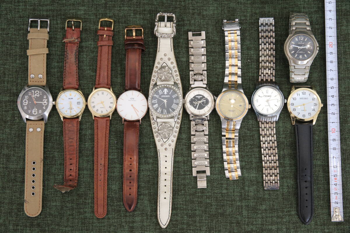 あ//Q0020 　 腕時計　メンズ　レディース　いろいろまとめて　57個 ?