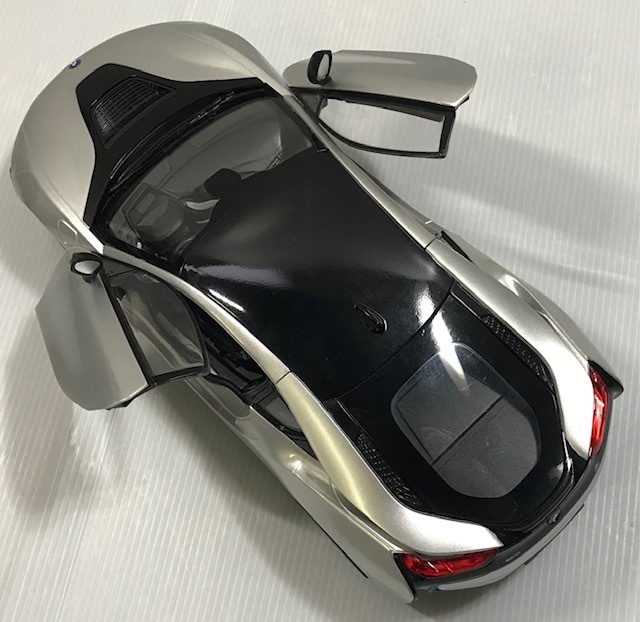 あ//つH5260　 RC 1/14 BMW i8 オートエディション　トイラジコン　ラジコン　対象年齢6歳以上　動(dòng)作品