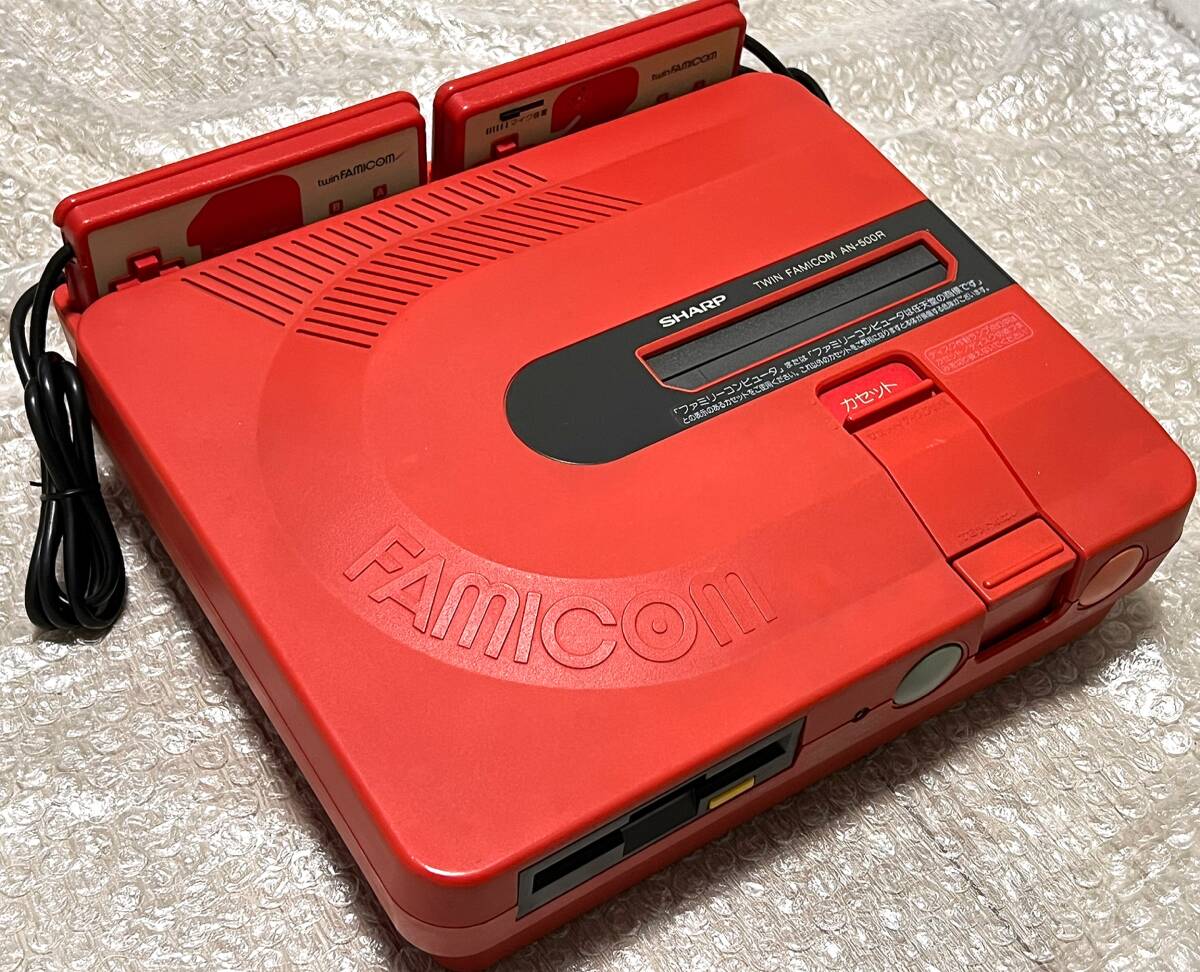 冬ギフト セ 外観状態良好・動作確認済み〉FC シャープ ツインファミコン 本体