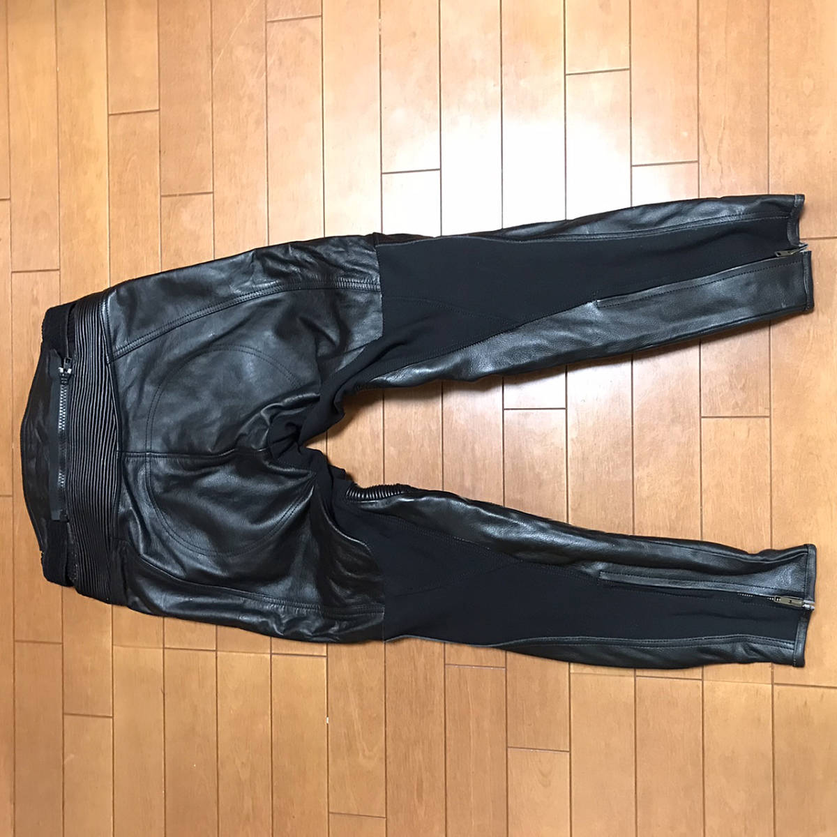 新品 膝カップ入り カウハイドレザーパンツ(牛革）P06 サイズ34 ブーツイン 【送料無(wú)料】【Clooney】 