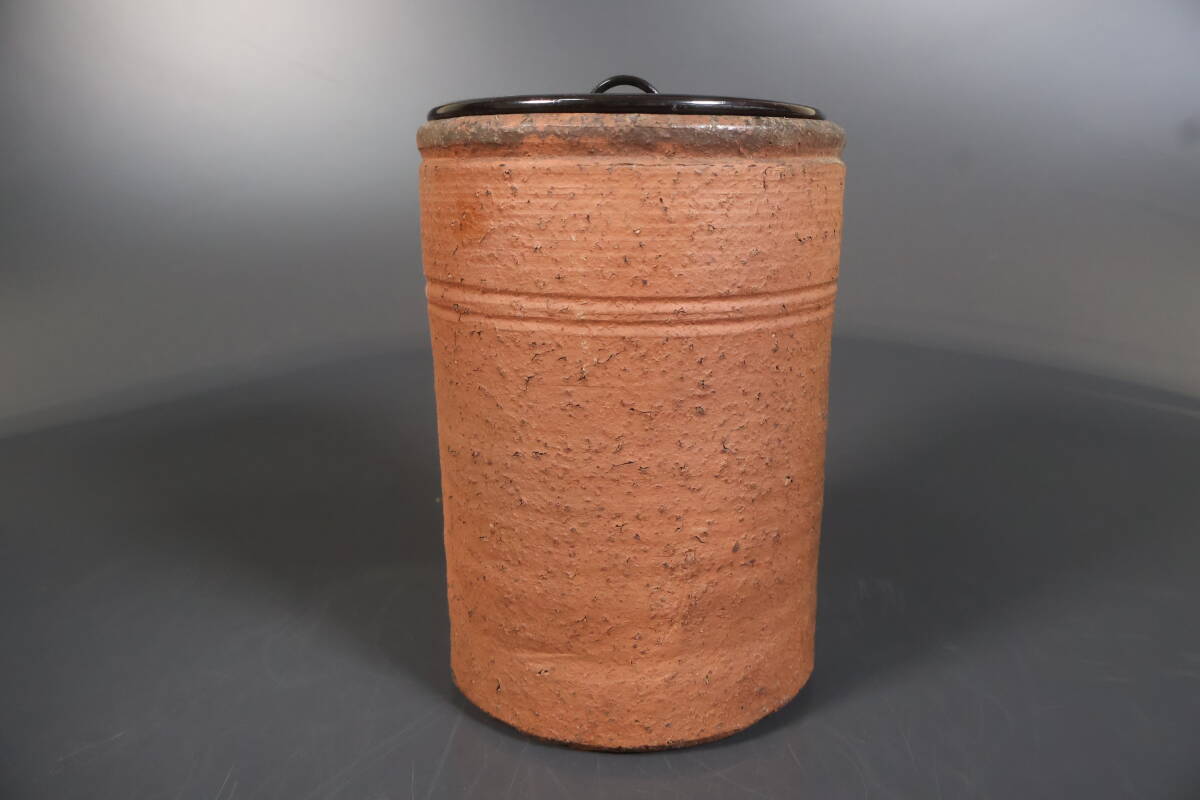 【和】(A2510)　時(shí)代古作　桃山江戸　古備前筒水指　時(shí)代箱有　茶道具