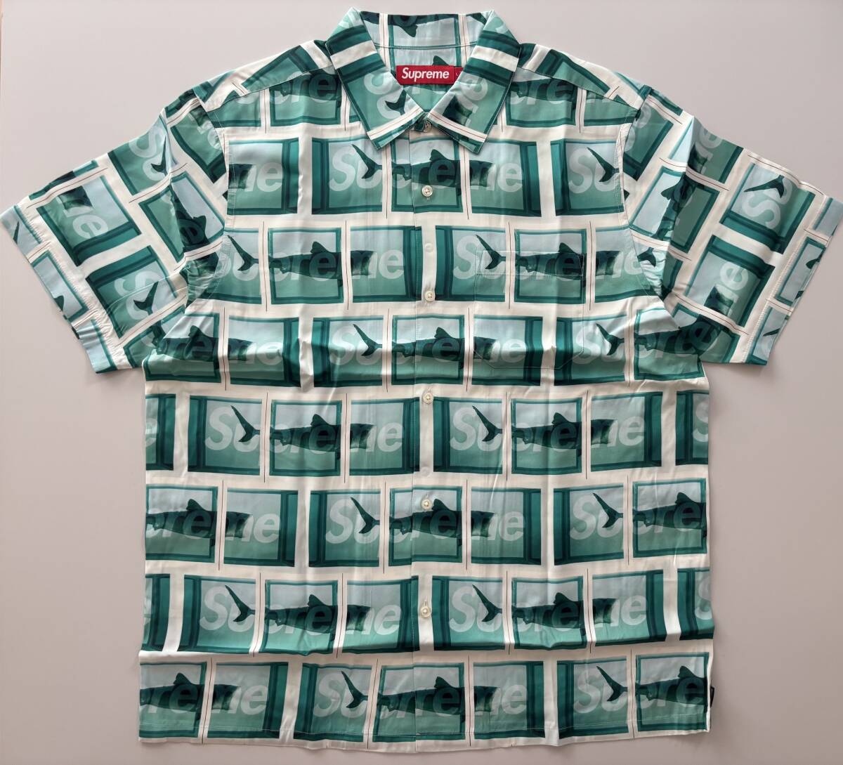 送料無料!Supreme x Damien Hirst S/S Shirt (ステッカー付き) Supreme x Damien Hirst S/S Shirt (ステッカー付き)|Yahoo