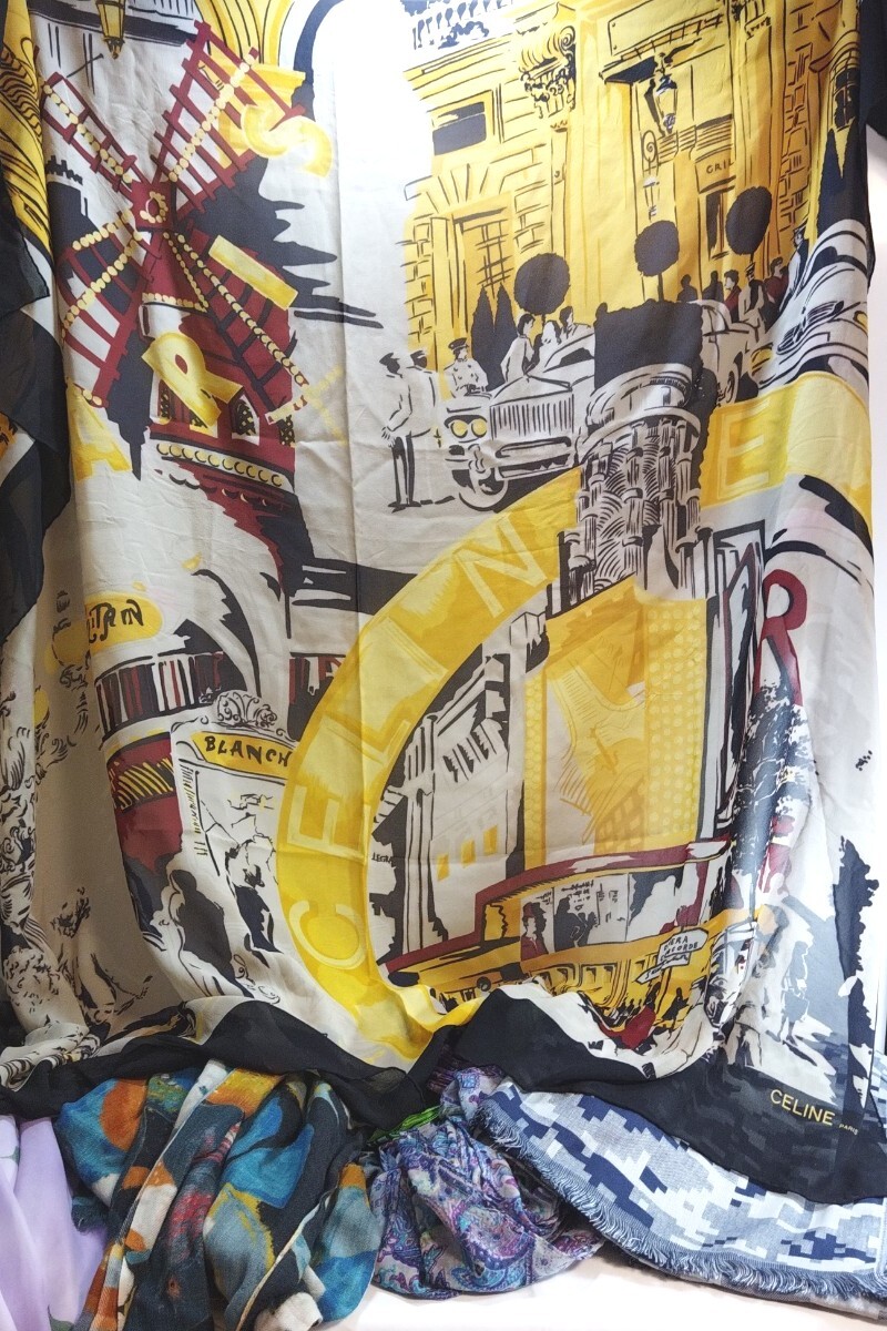 【100サイズ段ボール山盛り】超大判セリーヌスカーフ1枚混入あり　スカーフまとめ　送料1400円?、踎0IB_C0416-I008