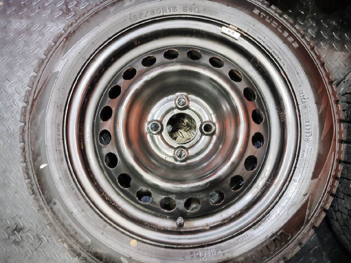 【DUNLOP WM02 185/60R15】スタッドレス【ホンダ 純正鉄ホイール 15インチ 6J4HPCD100+50】22年制 バリ溝 フィット シャトル　(KTM414)