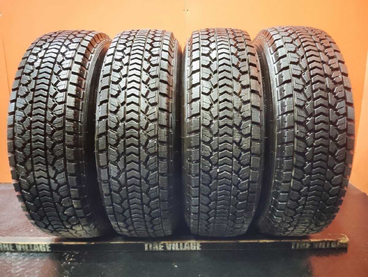 タイヤ走行短め【DUNLOP SJ5 235/80R16】スタッドレス【Lehrmeister GEAR CS-8 16インチ 7J6HPCD139.7+25】22年 ランクルナロー等(VTI191)