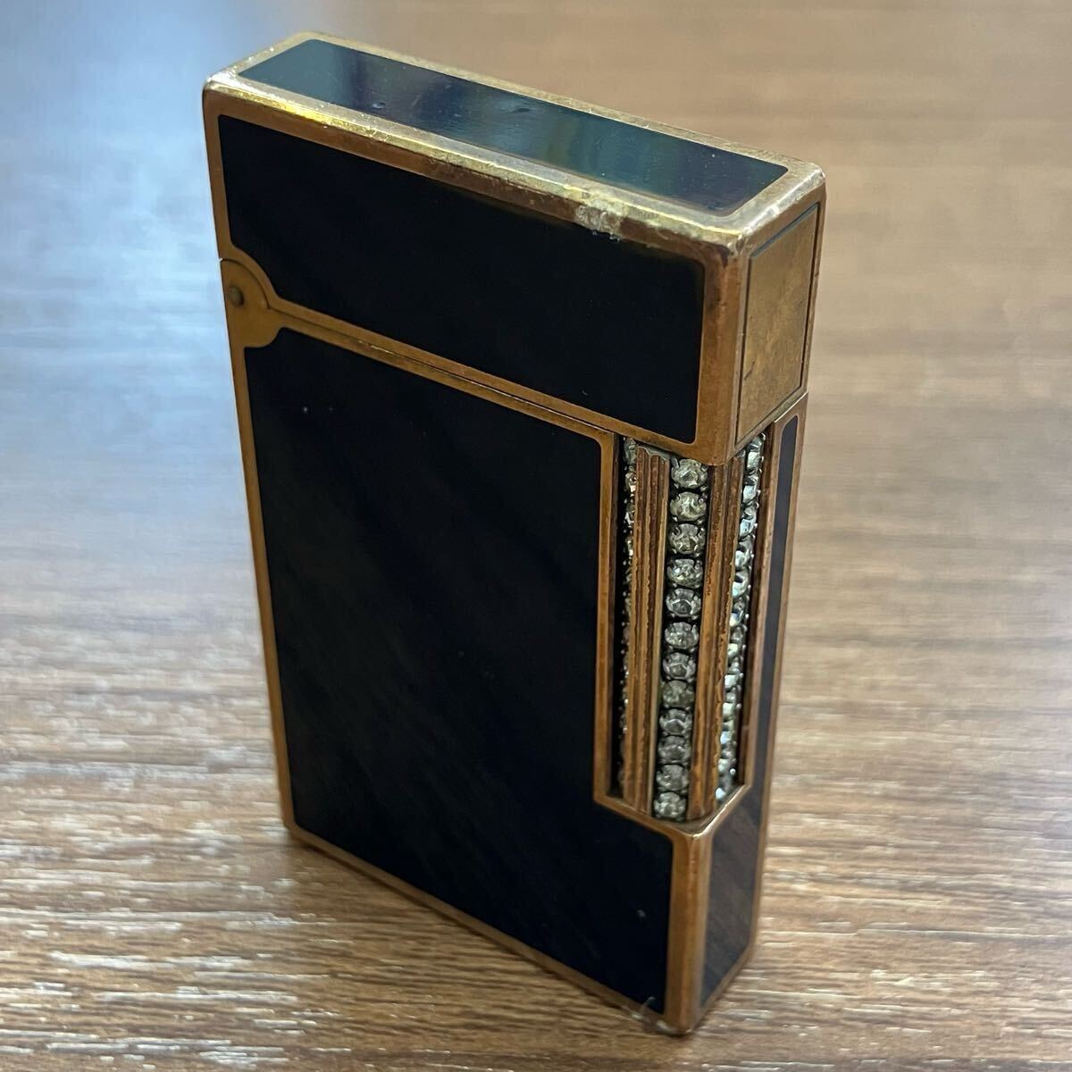 【5-872】 S.T.Dupont デュポン ラインストーン ガスライター ブラックｘゴールド 火花確認(rèn)済み 喫煙具 喫煙グッズ