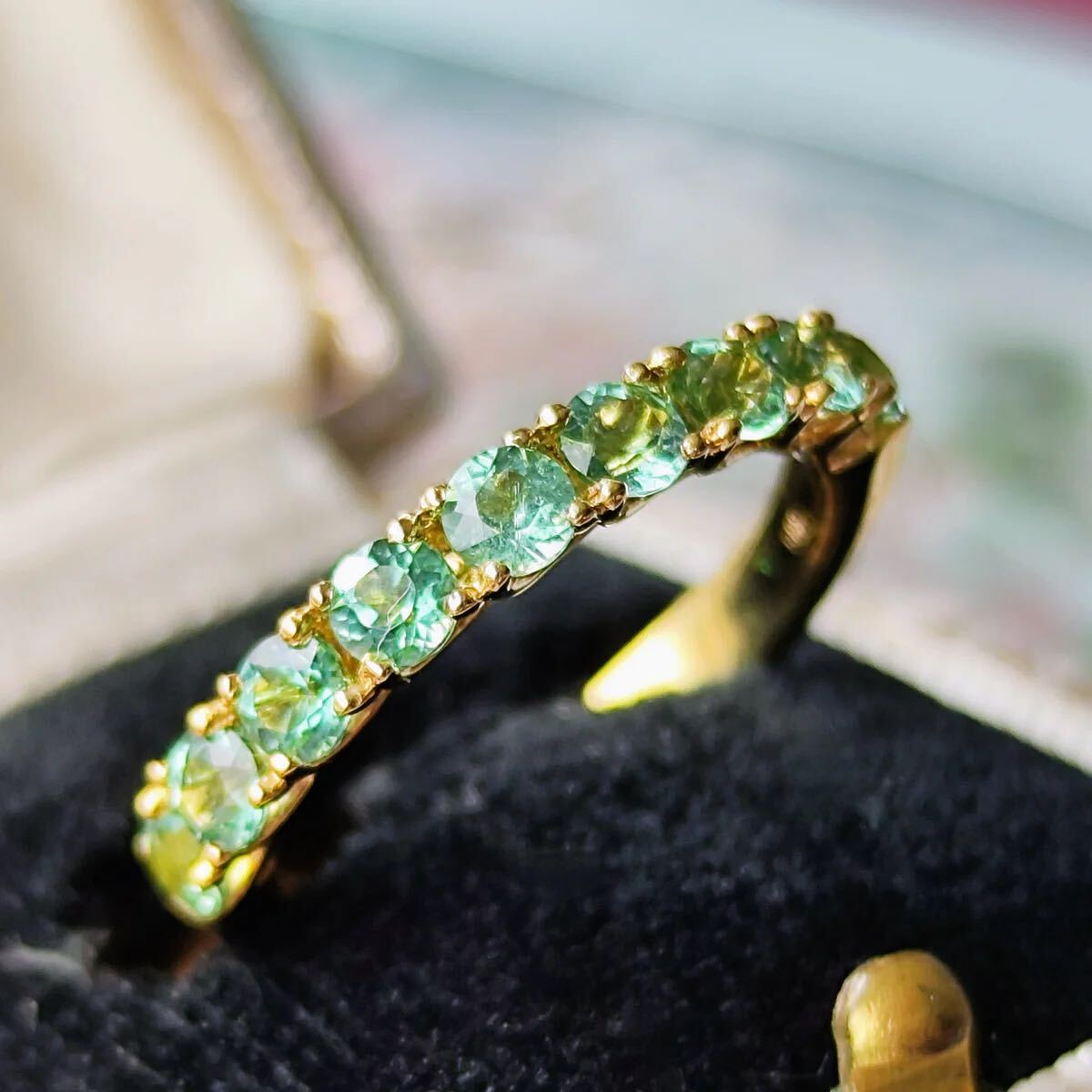 0.99ct 天然グリーントルマリン ハーフエタニティリング 18金 新品未使用品 鑑別書付き