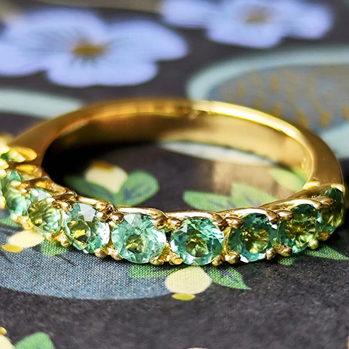 0.99ct 天然グリーントルマリン ハーフエタニティリング 18金 新品未使用品 鑑別書付き