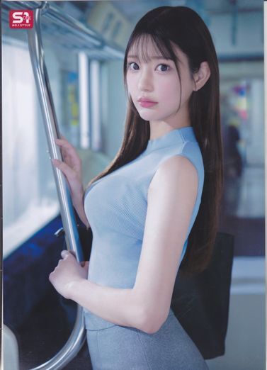 倉木華 写真集 Flower 直筆サイン入りチェキ i-img377x522-