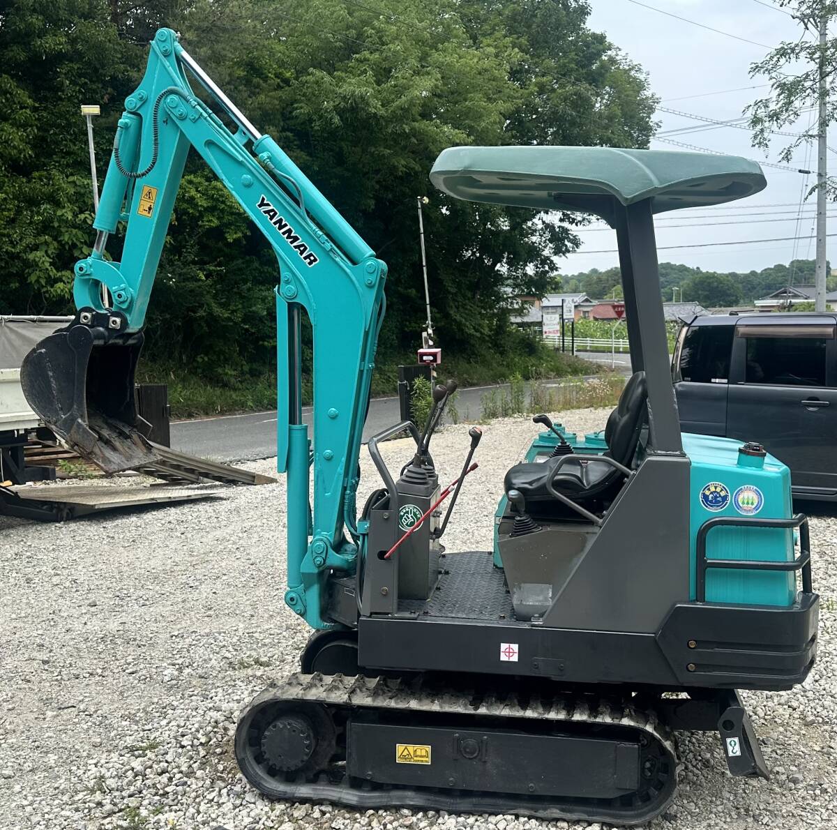 ヤンマー B12 ミニユンボ 横旋回 ライト点灯確認済 油圧ショベル 中古 ヤンマー B12 ミニユンボ 横旋回 ライト点灯確認済 油圧ショベル