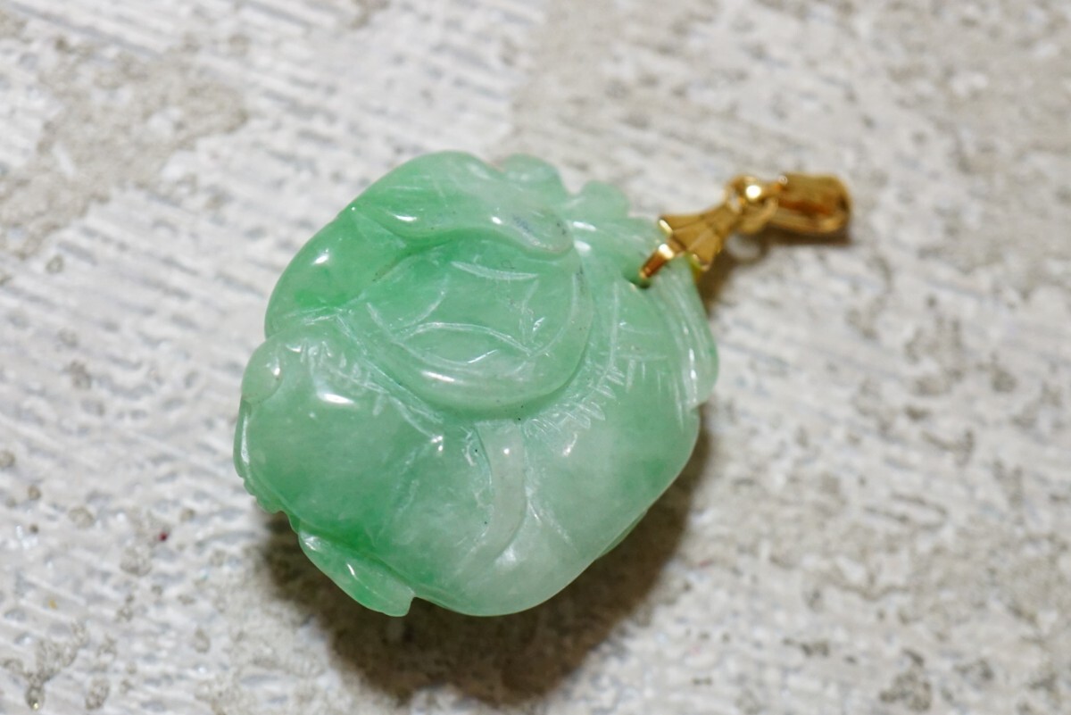827 天然石 緑石 彫刻 ペンダント ネックレス ヴィンテージ アクセサリー 寶石 色石 カラーストーン 裝飾品