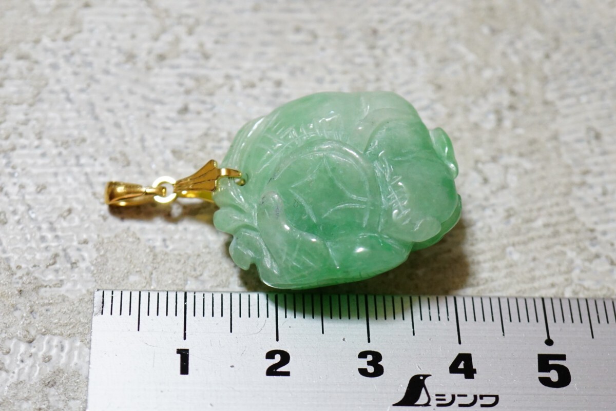 827 天然石 緑石 彫刻 ペンダント ネックレス ヴィンテージ アクセサリー 寶石 色石 カラーストーン 裝飾品