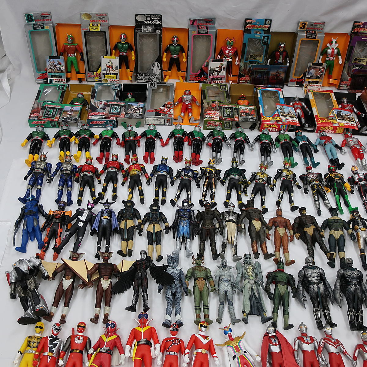【驚きの値段で】 送料込☆ジャンク☆おまとめ200体以上☆仮面ライダー 特撮